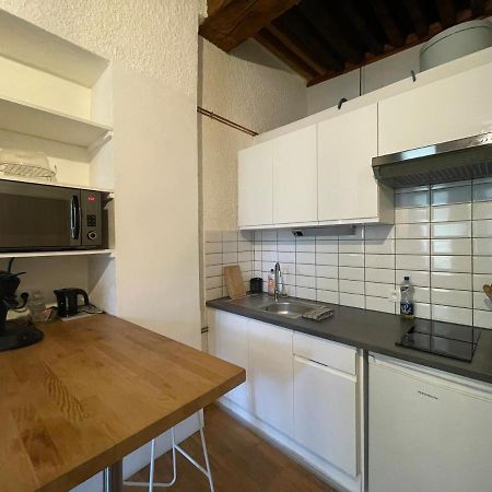 Studio Vieille Ville Безансон Екстериор снимка
